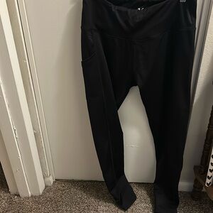 Nwot Natural reflections black leggings with one pocket